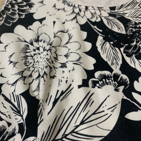 ⛄️CLEARANCE⛄️ George peplum top - Picture 3 of 6